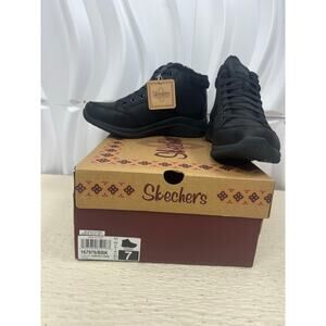 Skechers Everyday Crush Faux Fur Boots Black Women’s Size 7 NEW with TAGS!